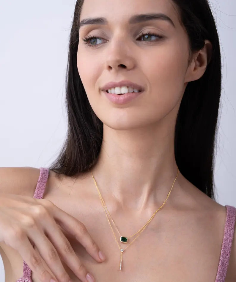 Emerald Glow Double Layer Gold Necklace