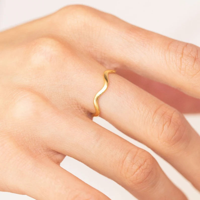 | Minimal Open Curve Finger Ring