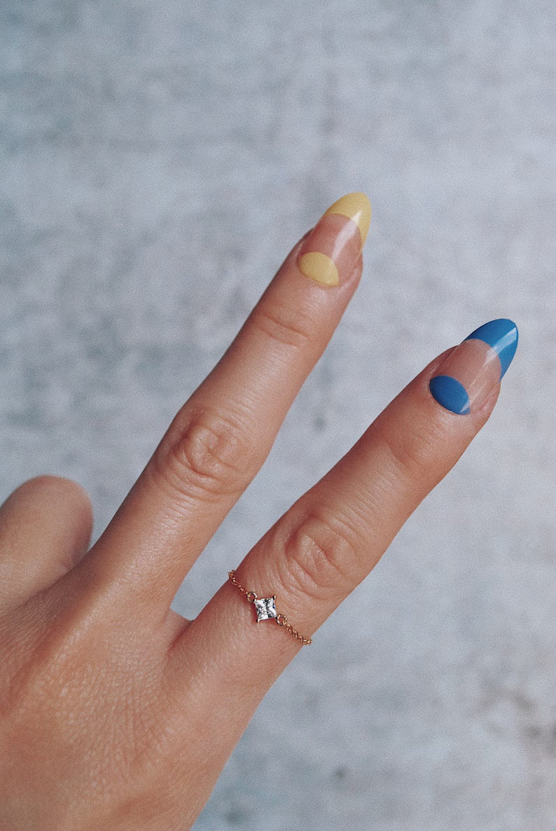 Dainty Sparkle Finger Ring