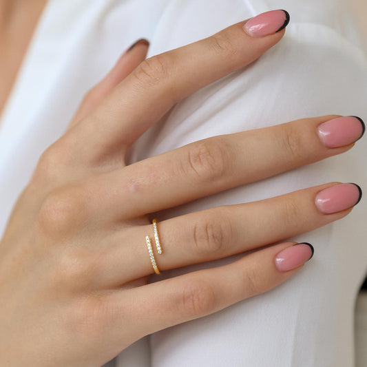 Minimal Gold Oval Crystal Ring for Women