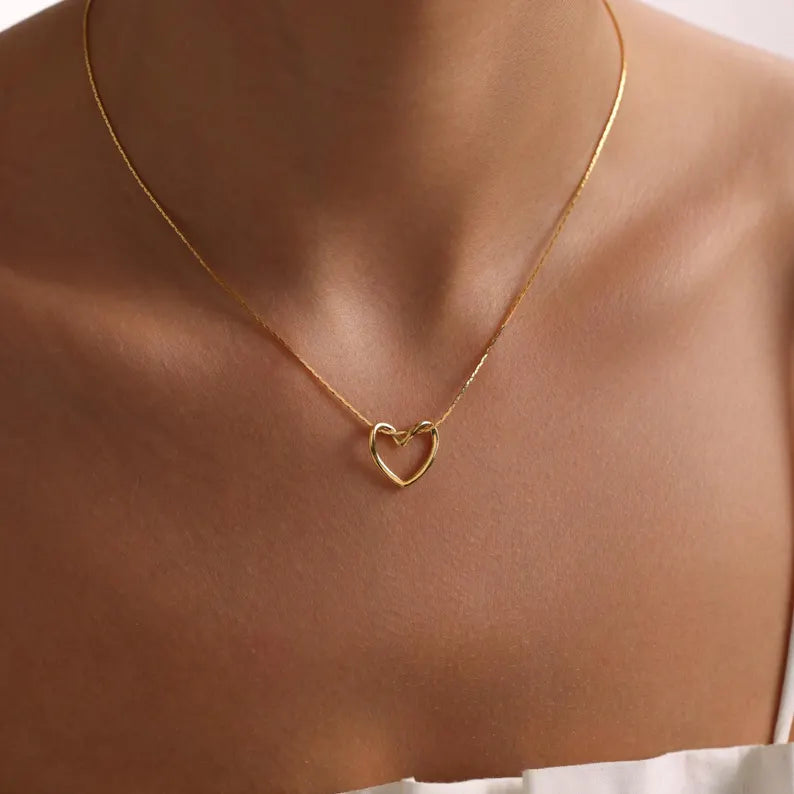Minimalist Gold Heart Necklace