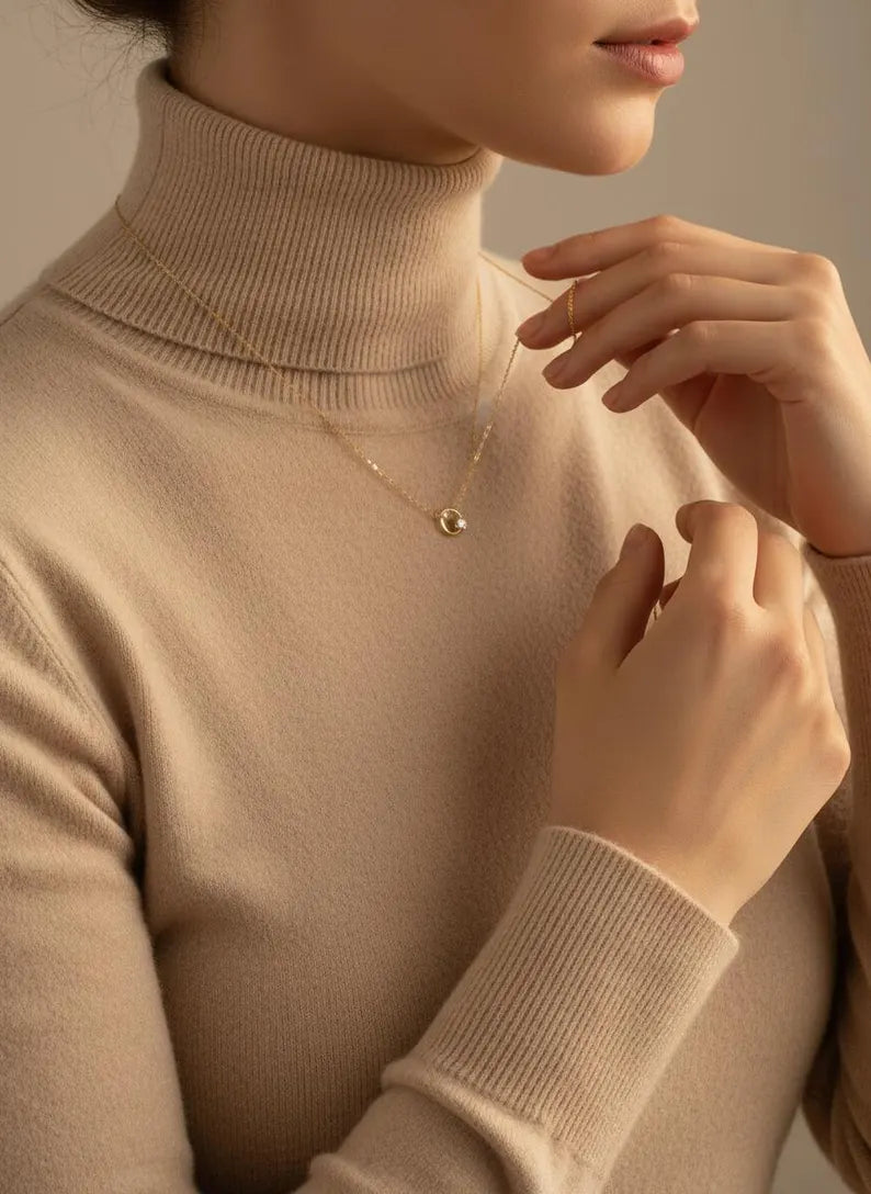 Elegant Gold Circle Necklace